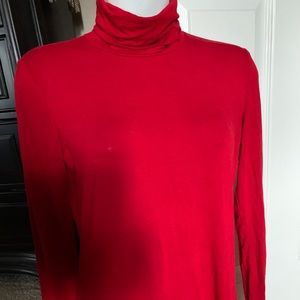 Turtleneck red long sleeve top